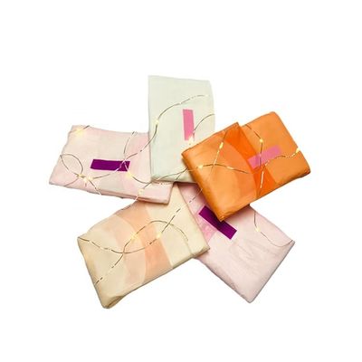Serviço higiénico descartável de estilo ultra fino para mulheres Serviço higiénico de segunda classe