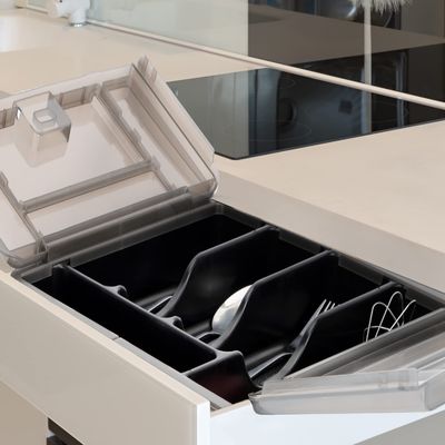 Simplifique a sua gaveta de cozinha com bandeja de utensílios e porta-compositor de talheres portáteis