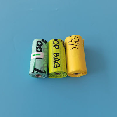Sacos de lixo biodegradáveis para cães feitos de materiais ecológicos