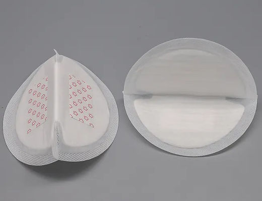Pads de mama para mamãe OEM ODM aceito Pulpa de fluff SAP Pads descartáveis de tecido não tecido