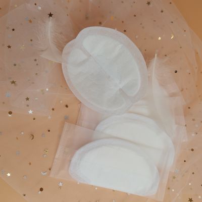 Mãe Mulheres almofadas de enfermagem descartáveis super suaves respiráveis N.W. Top Layer CE Certificado