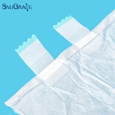 SNUGRACE Adult Diaper oferece amostras grátis para absorção rápida e 75g-150g Pulpa de Fluff