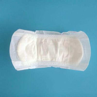 Pedaço sanitário de superfície de rede de maternidade descartável, macio, não tecido, para dias de fluxo intenso