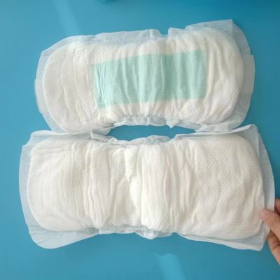 Amostragem gratuita de almofada de maternidade absorvente para recuperação e cura pós-parto
