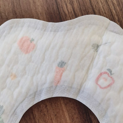 Bife de bebê macio descartável impermeável para 2-4 anos com padrão de impressão