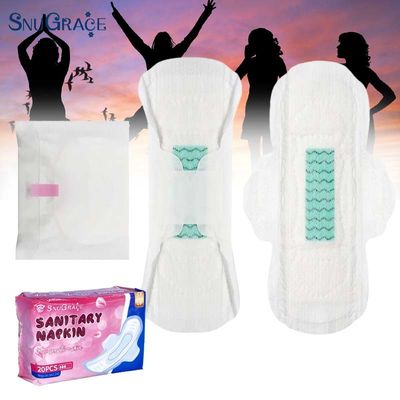 Super absorvente núcleo de tecido não tecido superfície saudável iões negativos sanitário guardanapo