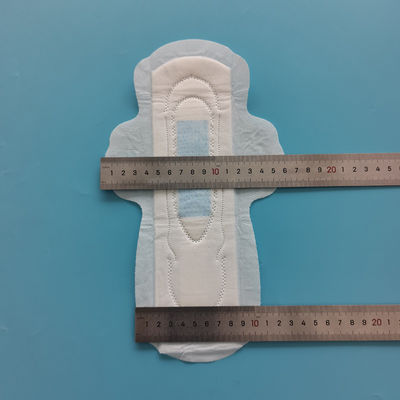 Serviços sanitários de marca privada Pads sanitários ultrafinos personalizados com personalização