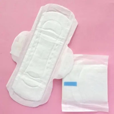Servilhões sanitários para mulheres de íons negativos com design personalizado e absorção de água macia