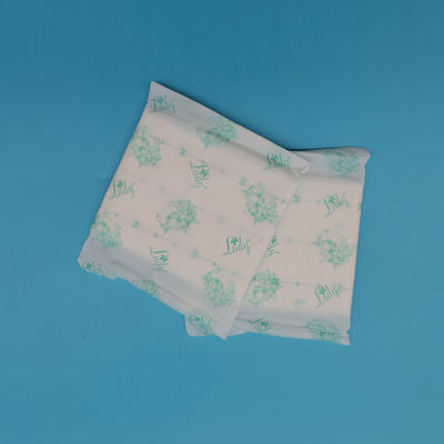 Serviços higiénicos femininos com design alado Produto de cuidados de saúde