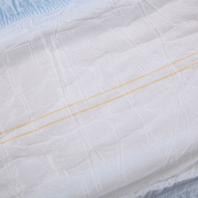 Folha superior frasco de fraldas adultas fracas Nowoven suave para idosos Super absorvente e espesso